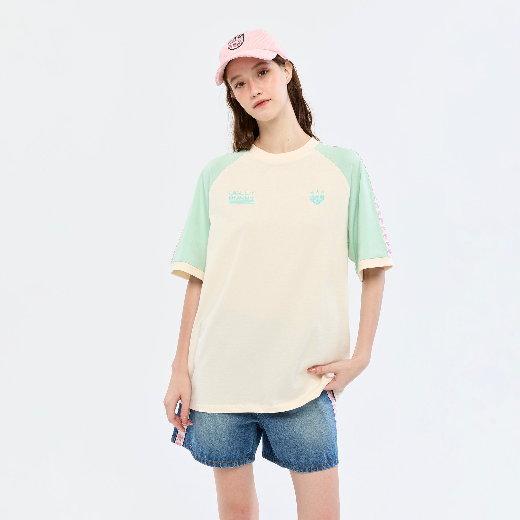 Logo Tape Raglan T-Shirt Off-White