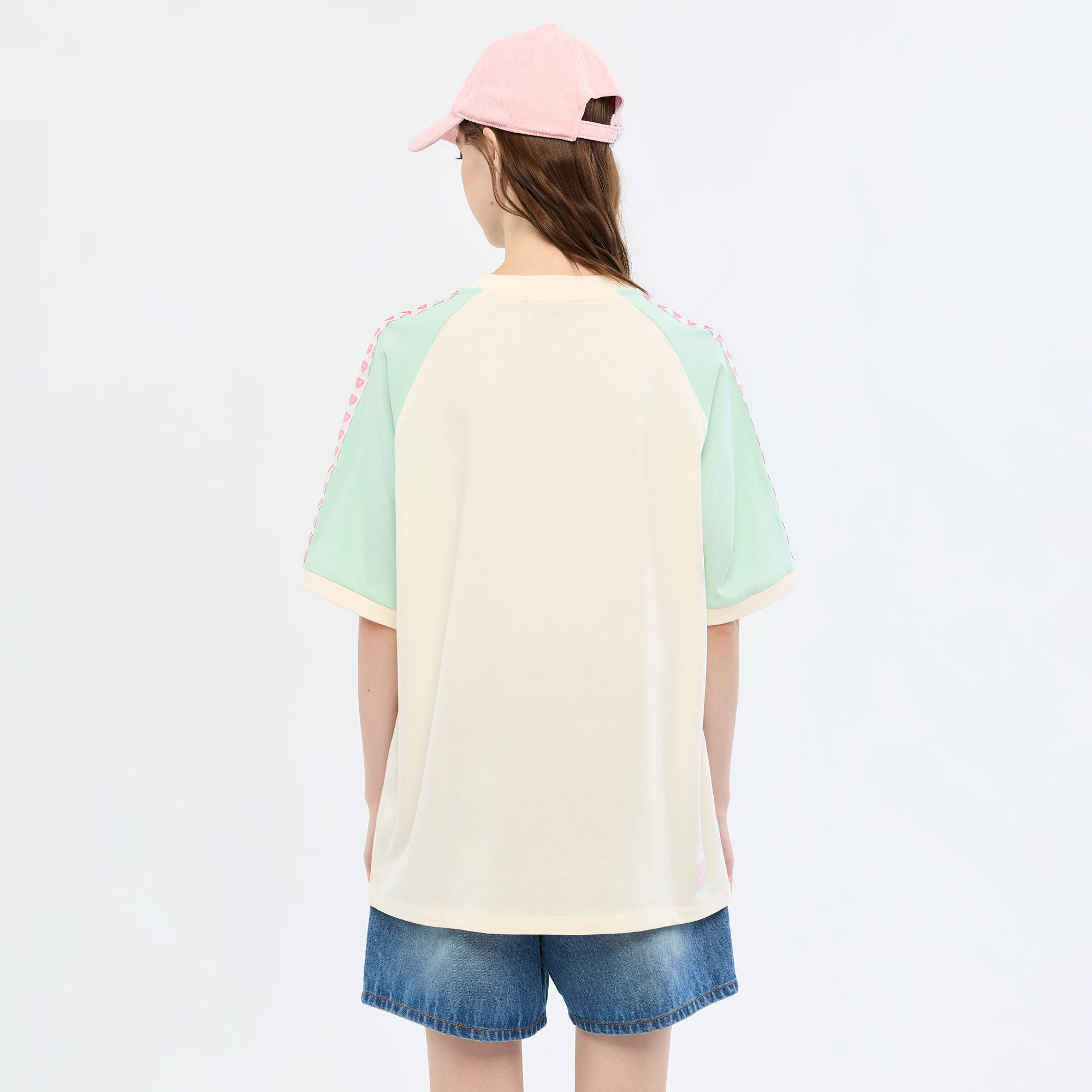 Logo Tape Raglan T-Shirt Off-White