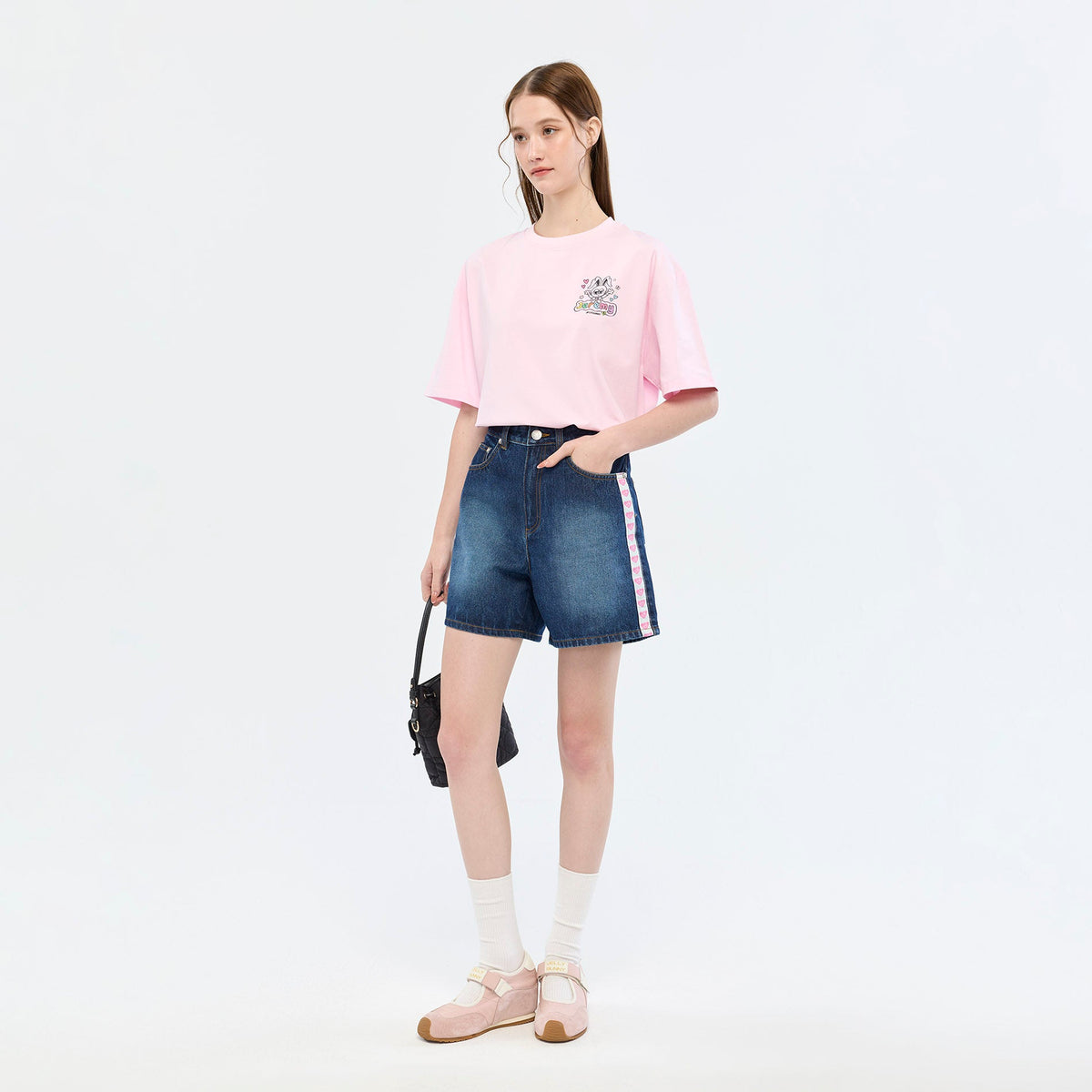 เสื้อยืดลาย Jeremy Bunny Doodle Graphic Pink