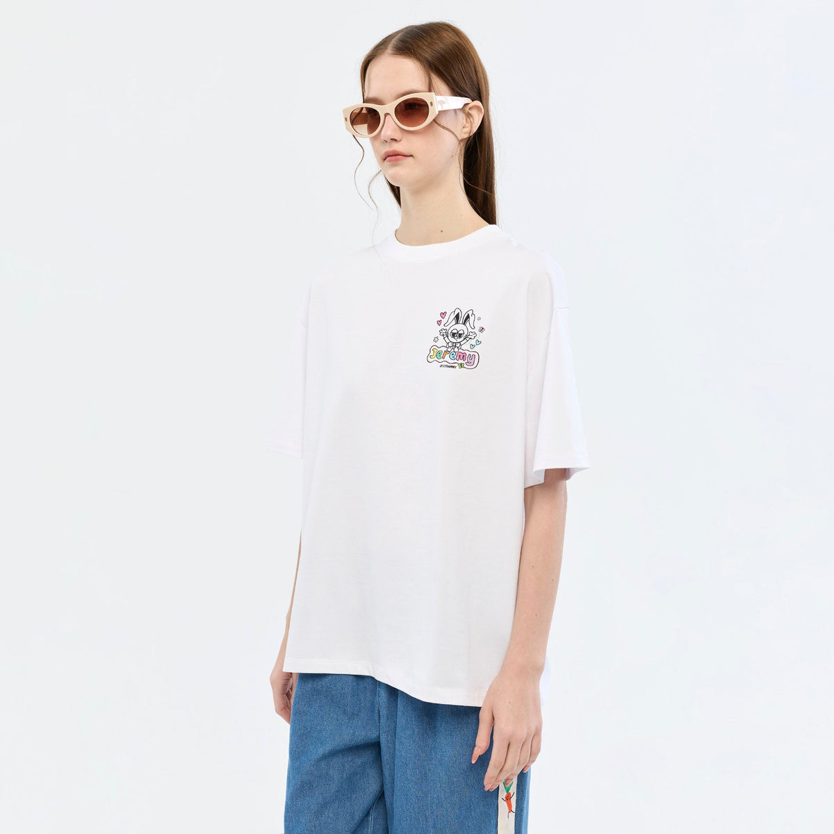 เสื้อยืดลาย Jeremy Bunny Doodle Graphic White